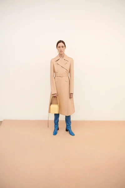 Look 15